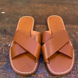 Gap sandals